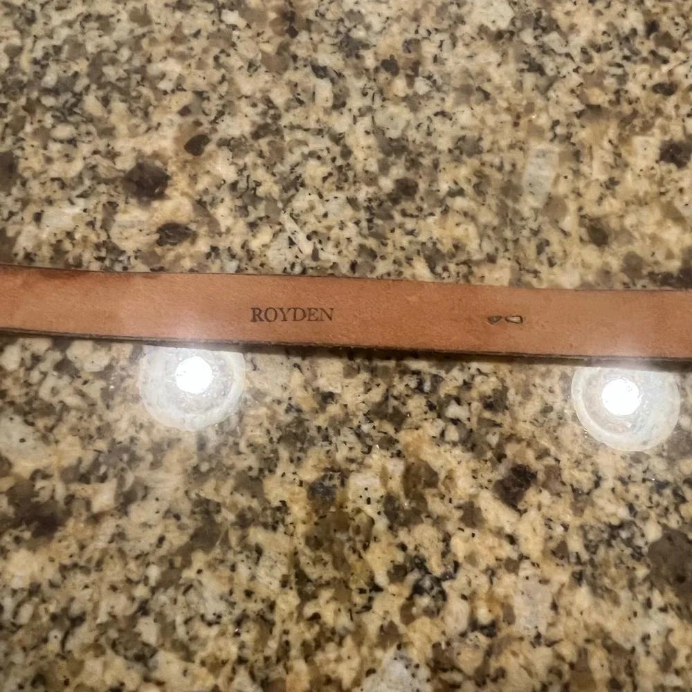 Vintage Royden Narrow Brown Leather Belt Brass Whales Size 30 Women’s Kids